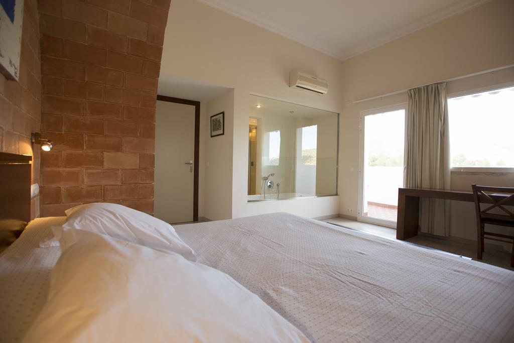 לה קאסס ד'אלקנאר Hotel Cal Naudi מראה חיצוני תמונה