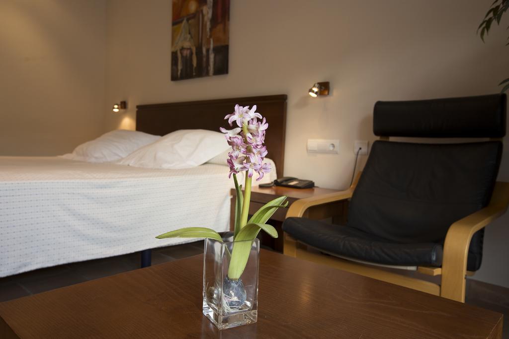 לה קאסס ד'אלקנאר Hotel Cal Naudi מראה חיצוני תמונה