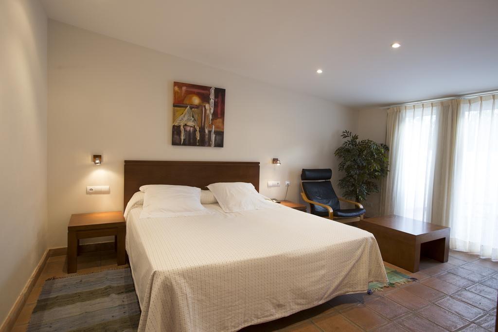 לה קאסס ד'אלקנאר Hotel Cal Naudi מראה חיצוני תמונה