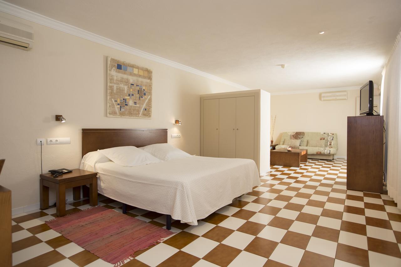 לה קאסס ד'אלקנאר Hotel Cal Naudi מראה חיצוני תמונה